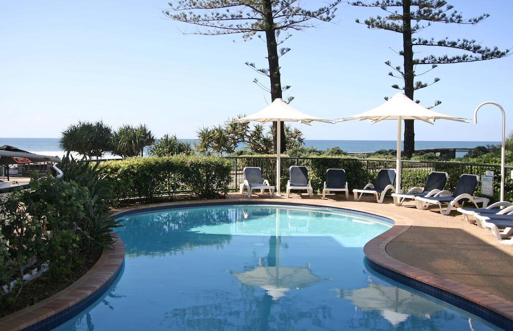 The Beach Retreat Coolum Кулъм Бийч Екстериор снимка